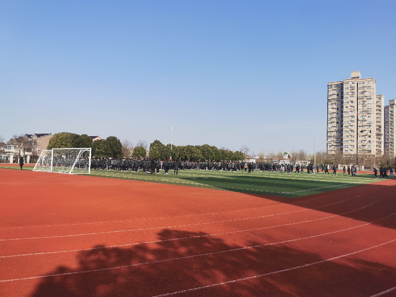 凤溪中学开展消防逃生演练